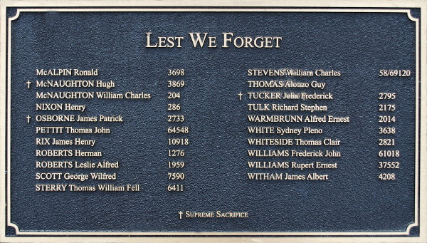 Beaconsfield-Plaque-Four-02